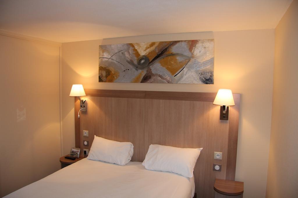 Logis Lhotel Restaurant Antony Verrieres Le Buisson มัสซี ห้อง รูปภาพ