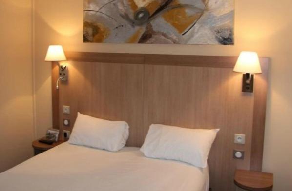 Logis Lhotel Restaurant Antony Verrieres Le Buisson มัสซี ห้อง รูปภาพ